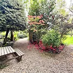 2 Bedroom Apartment In Central London South Kensington By Wild London