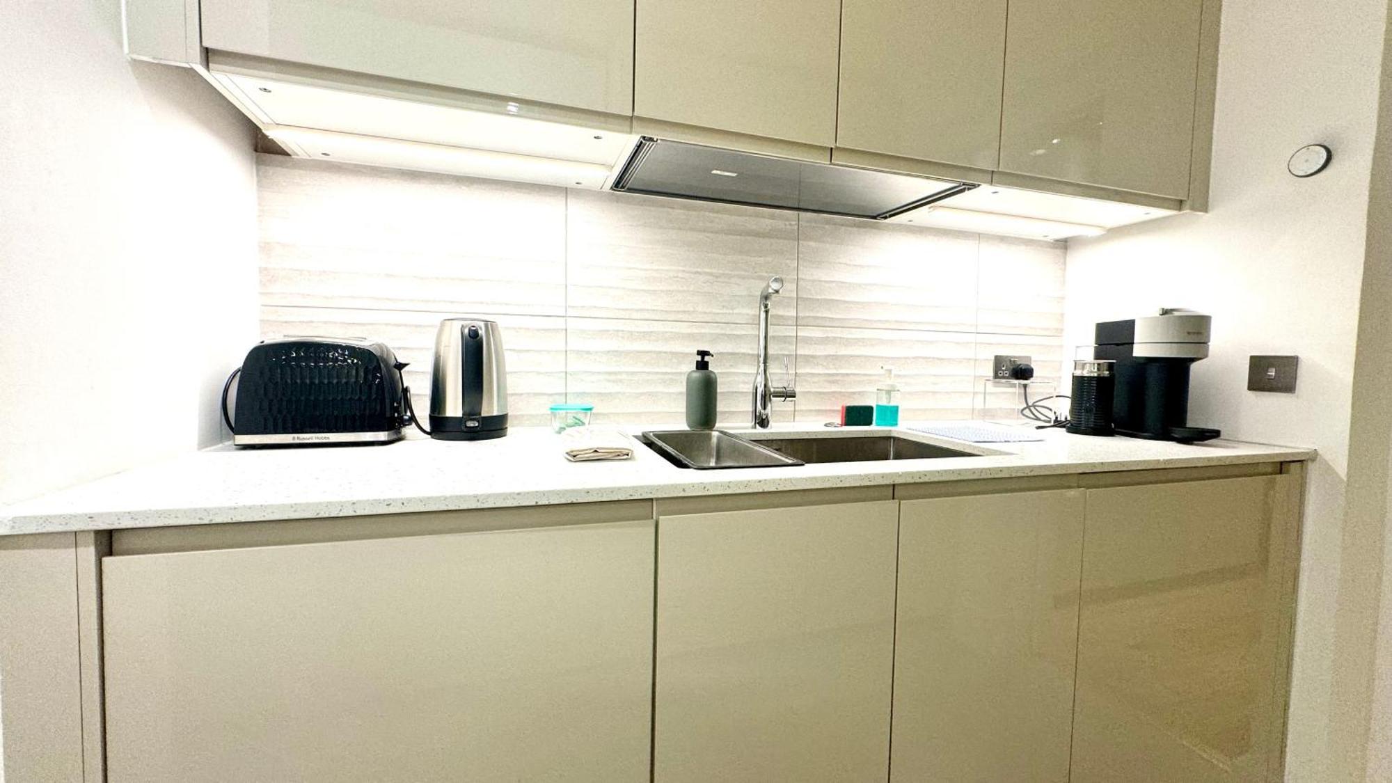 Apartment 2 Bedroom In South Kensington By Wild *